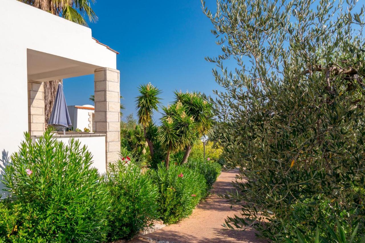 Villaggio Passo Dell'Arciprete Vieste Bagian luar foto